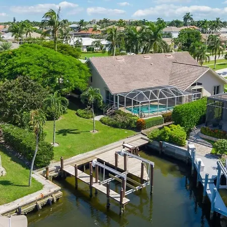 Elevated 106 - Spacious 3 Bedroom Waterside Pool Home